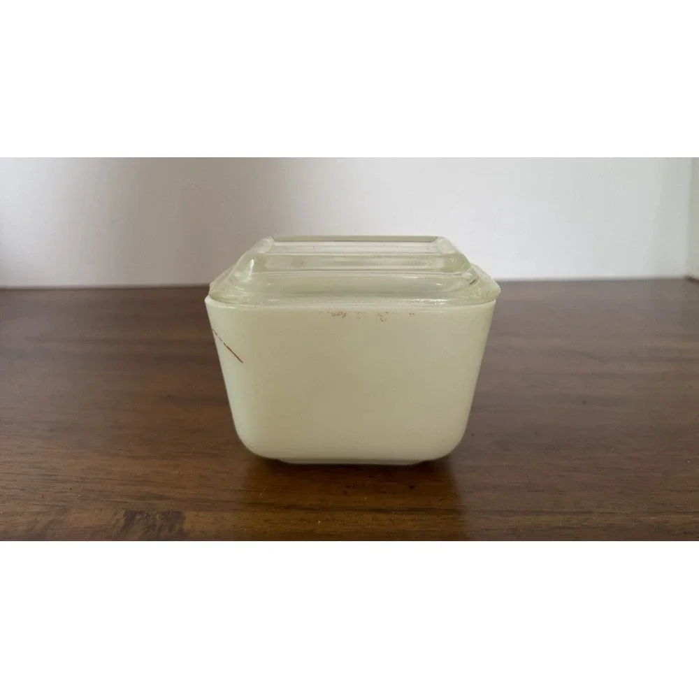 Vintage Pyrex #0501 Small White Milk Glass Refrigerator Dish Clear Ribbed Lid